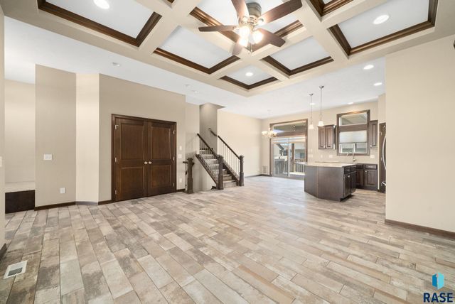5504 S Solono Ave Avenue, Sioux Falls, SD 57108