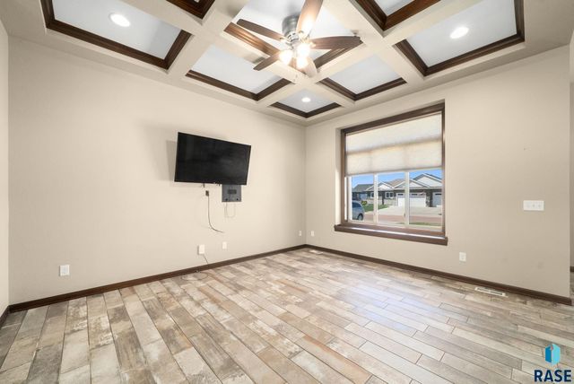 5504 S Solono Ave Avenue, Sioux Falls, SD 57108