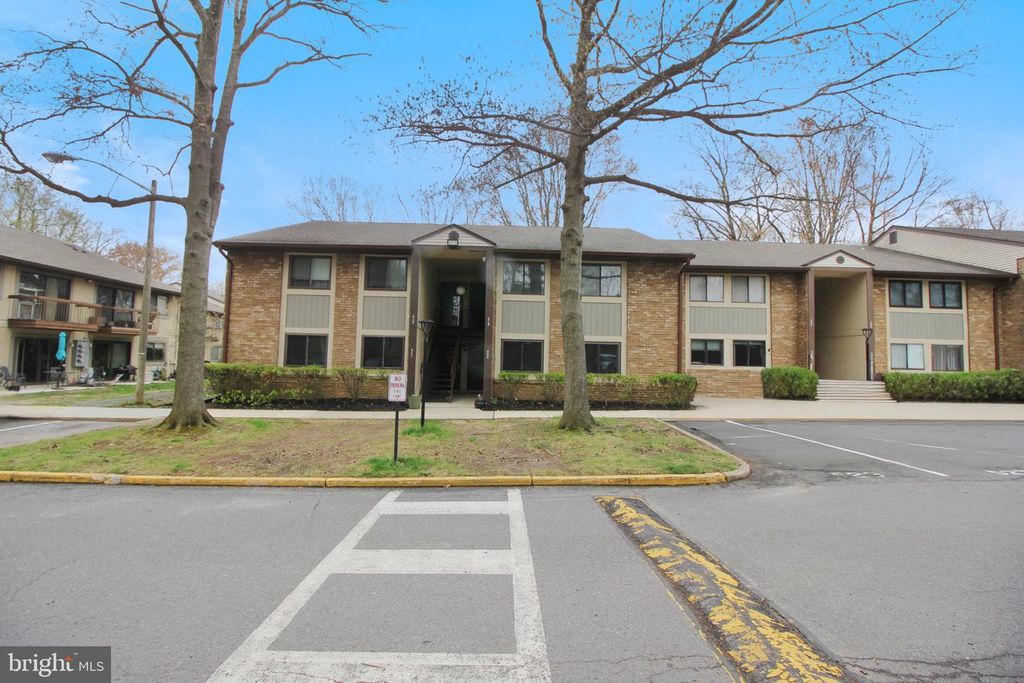 115 E KINGS HWY #410, MAPLE SHADE, NJ 08052 — exterior