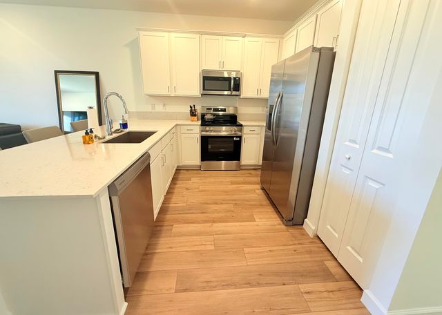 5658 Divine Drive, Delray Beach, FL 33484