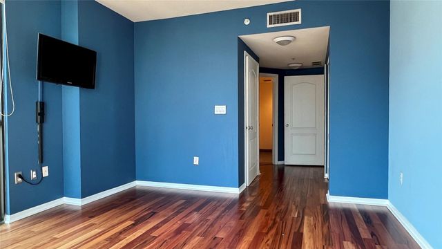 100 N Federal Highway 1136, Fort Lauderdale, FL 33301