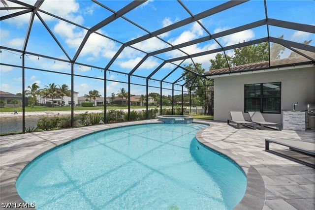 4541 Azalea DR, Naples, FL 34119