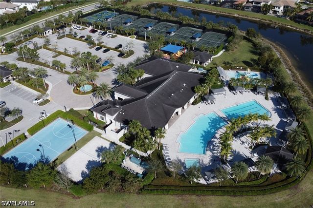 4541 Azalea DR, Naples, FL 34119