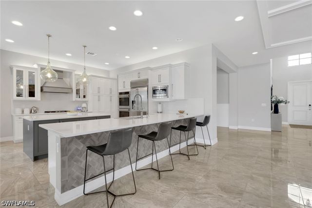 4541 Azalea DR, Naples, FL 34119