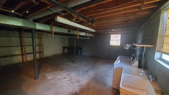 1359 Longview DR, Bassett, VA 24055