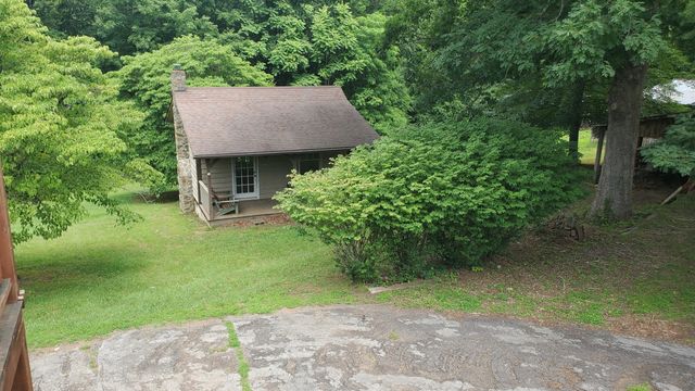 1359 Longview DR, Bassett, VA 24055