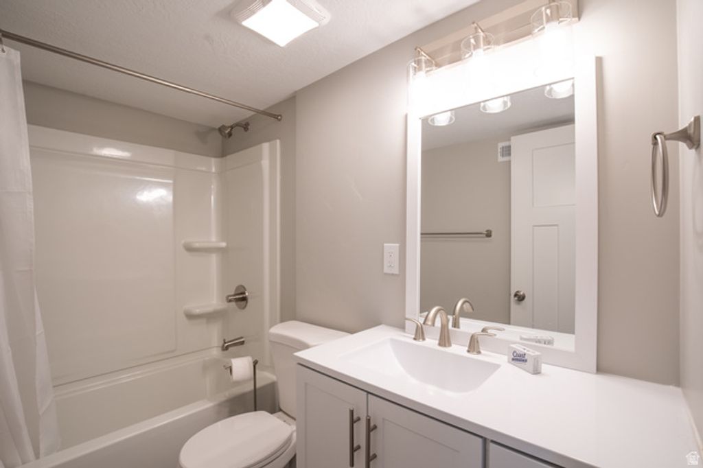 Image 12 of property listing at 423 W 700 N ST, American Fork, UT 84003