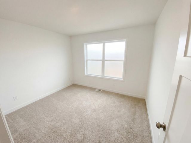 20333 Gadget Circle, Lakeville, MN 55044