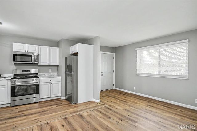 329 Eichelberger Street, St Louis, MO 63111