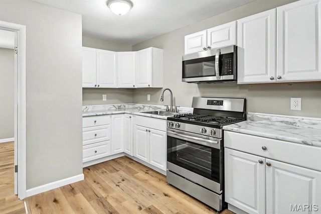 329 Eichelberger Street, St Louis, MO 63111