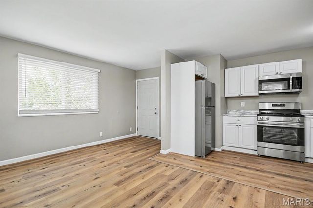 329 Eichelberger Street, St Louis, MO 63111