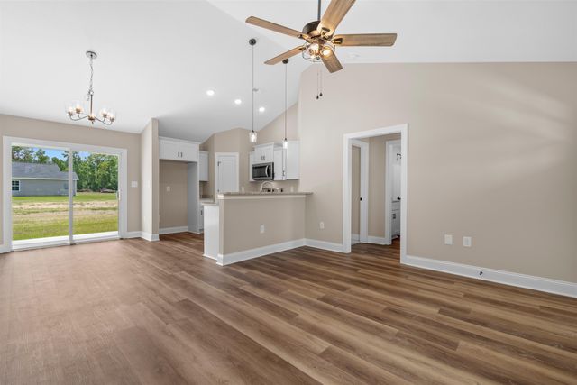 1242 Cappin Ln., Aynor, SC 29511