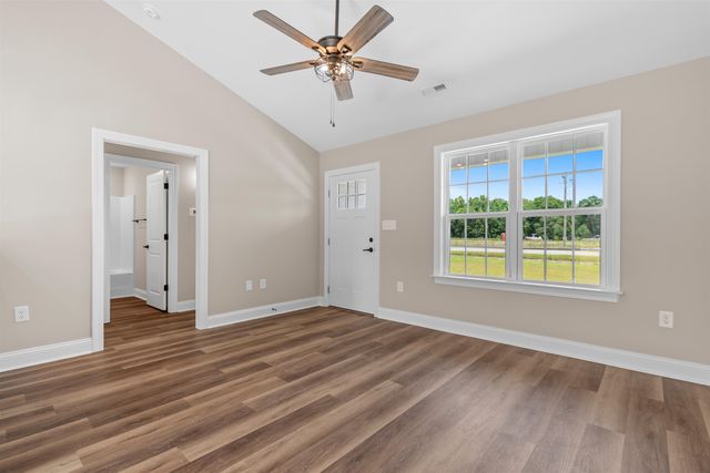 1242 Cappin Ln., Aynor, SC 29511