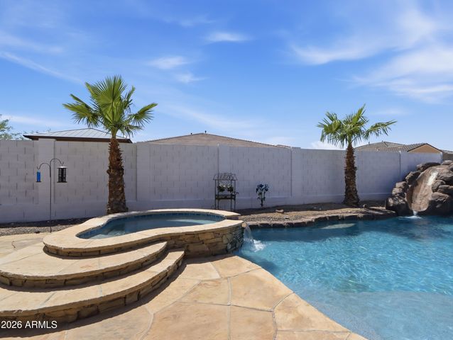 18135 W MISSOURI Avenue, Litchfield Park, AZ 85340