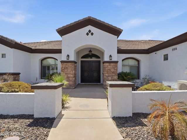 18135 W MISSOURI Avenue, Litchfield Park, AZ 85340