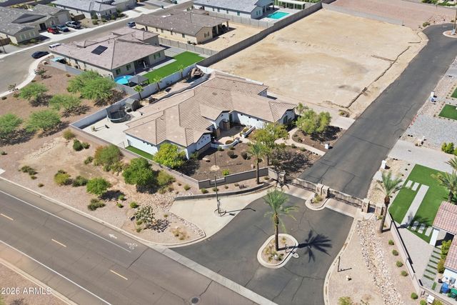 18135 W MISSOURI Avenue, Litchfield Park, AZ 85340