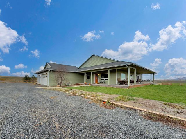 1030 Tempest Lane, Viola, ID 83872 property photo