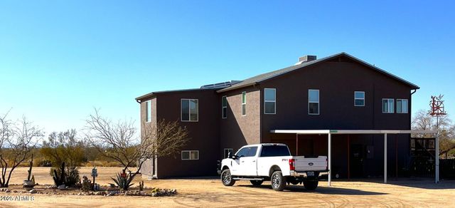 27230 S COYOTE Trail, Congress, AZ 85332