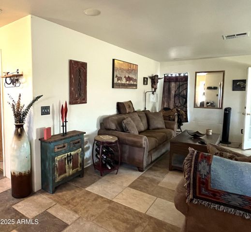 27230 S COYOTE Trail, Congress, AZ 85332