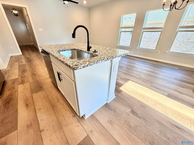16541 Aspen Lane, Athens, AL 35611