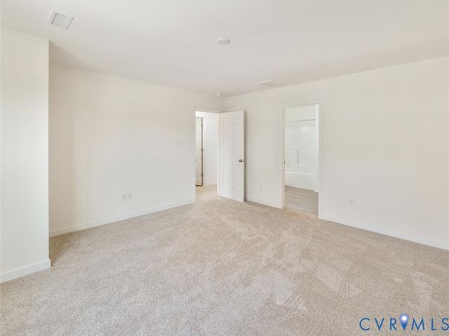 11819 Farnham Woods Dr, Midlothian, VA 23112
