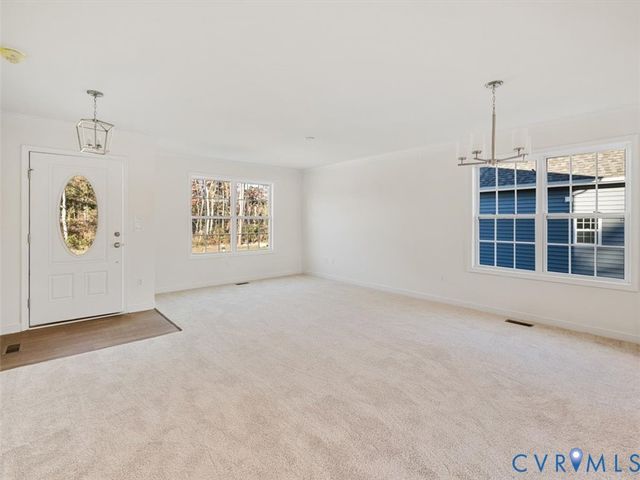 11819 Farnham Woods Dr, Midlothian, VA 23112