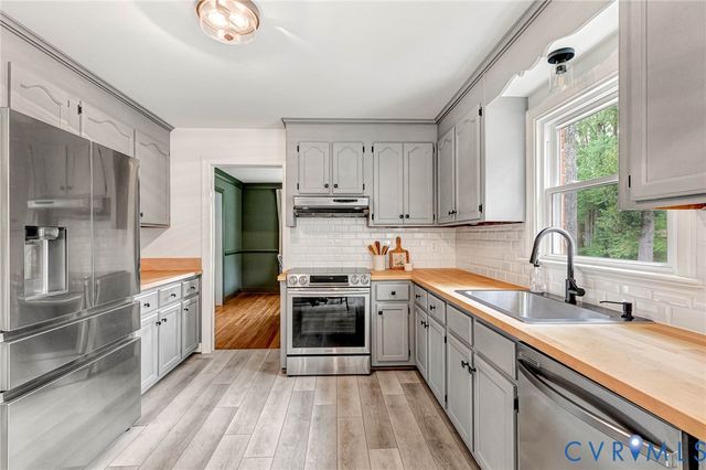 9217 Redington Dr, Chesterfield, VA 23235