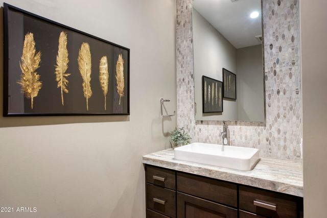 6166 N Scottsdale Road B2003, Paradise Valley, AZ 85253