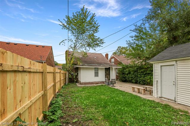 10696 Stratman Street, Detroit, MI 48224