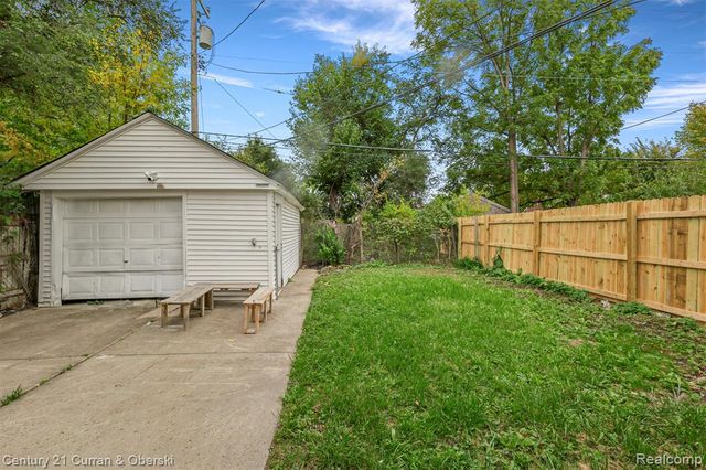 10696 Stratman Street, Detroit, MI 48224