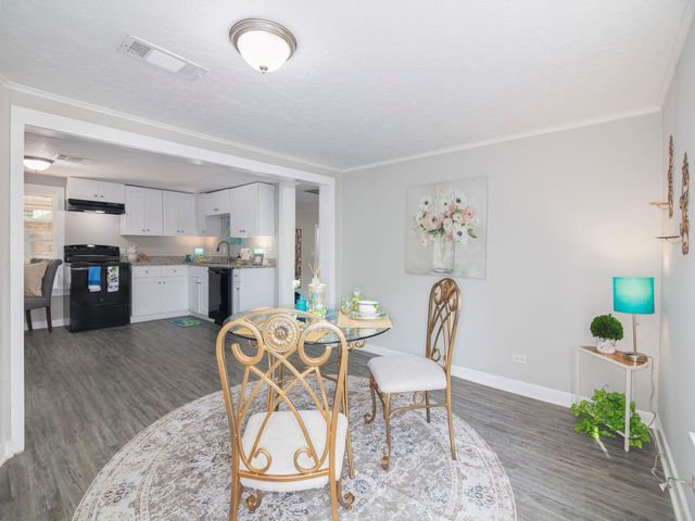 112 Oakdale Street, Dayton, TX 77535