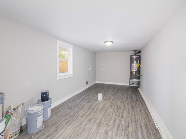 112 Oakdale Street, Dayton, TX 77535