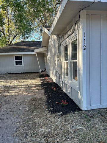 112 Oakdale Street, Dayton, TX 77535