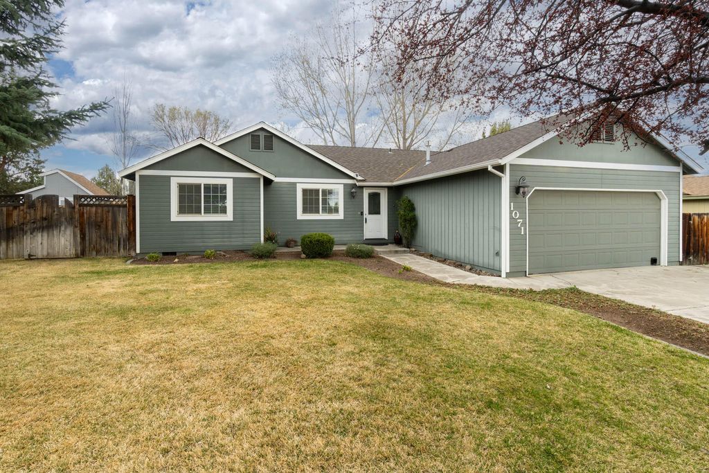 1071 NE NE Locksley Drive, Bend, OR 97701