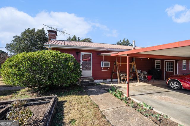 1442 Gum Creek Road, Oxford, GA 30054