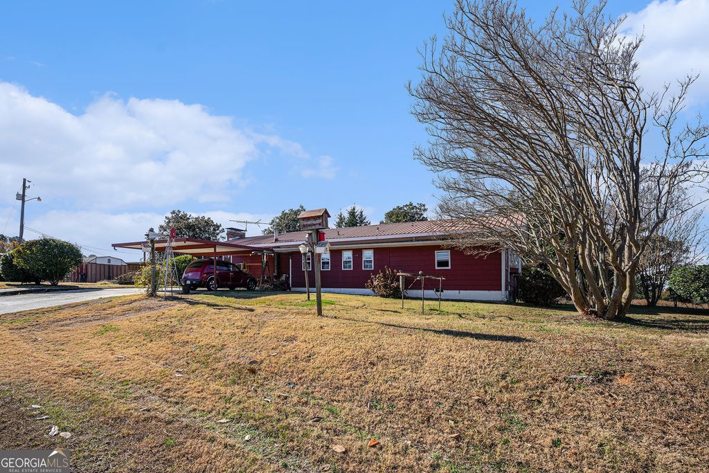 1442 Gum Creek Road, Oxford, GA 30054