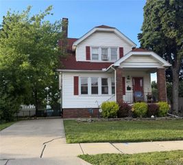 617 E Bennett Avenue, Ferndale, MI 48220