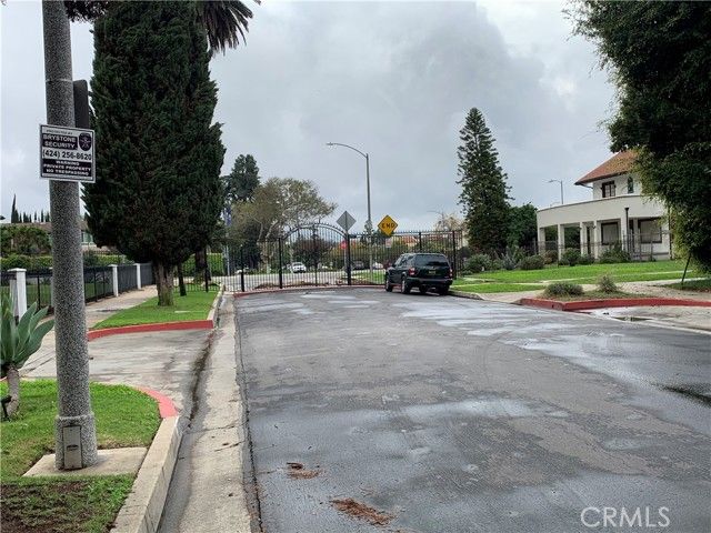 1826 Wellington Road, Los Angeles, CA 90019