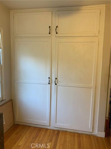 1826 Wellington Road, Los Angeles, CA 90019