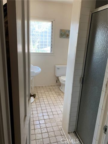 1826 Wellington Road, Los Angeles, CA 90019