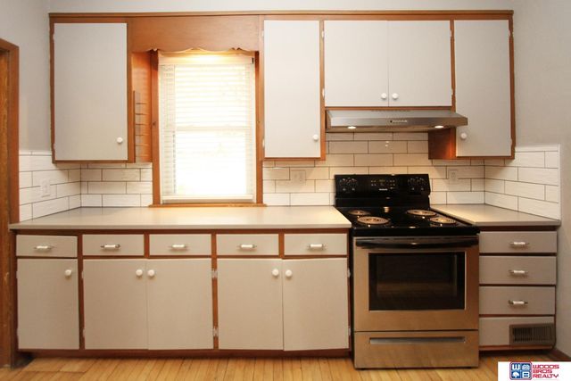 1845 A Street, Lincoln, NE 68502