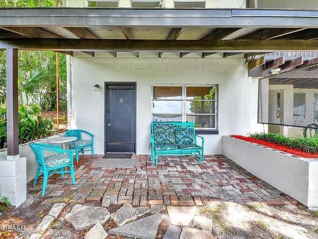 311 N BLUE LAKE TERRACE 1, Deland, FL 32724