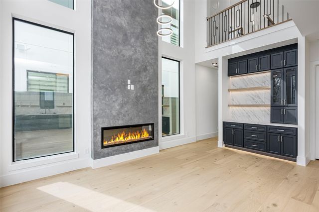 623 Rolling Oaks, Stafford, TX 77477