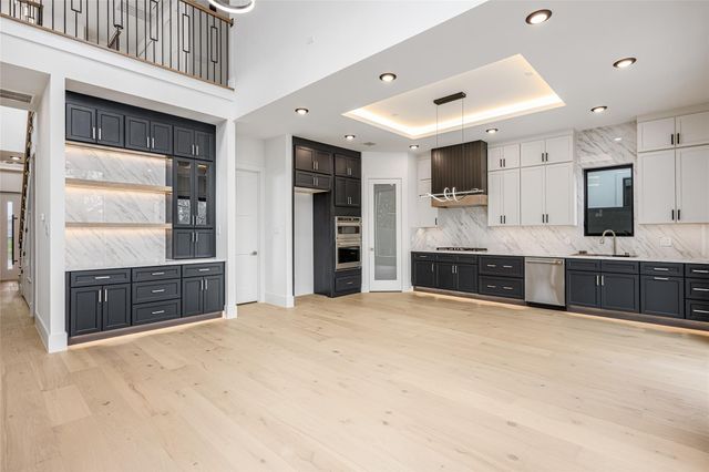 623 Rolling Oaks, Stafford, TX 77477