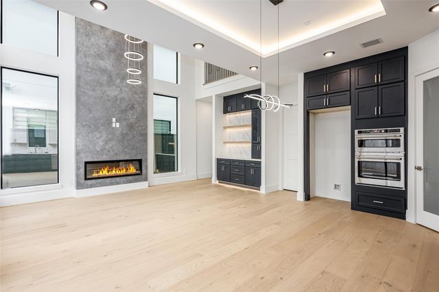 623 Rolling Oaks, Stafford, TX 77477