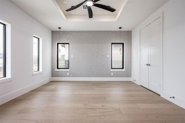 623 Rolling Oaks, Stafford, TX 77477