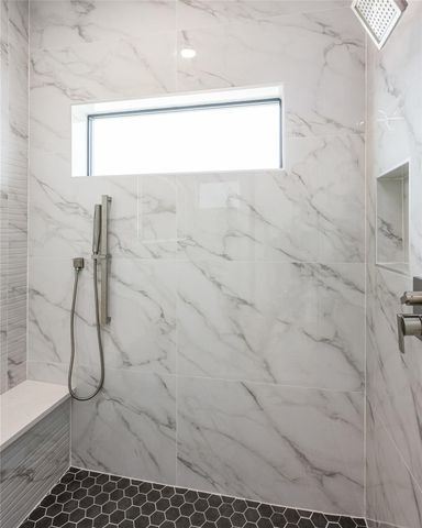 623 Rolling Oaks, Stafford, TX 77477