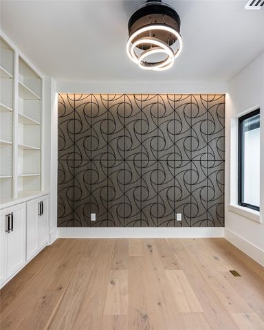 623 Rolling Oaks, Stafford, TX 77477