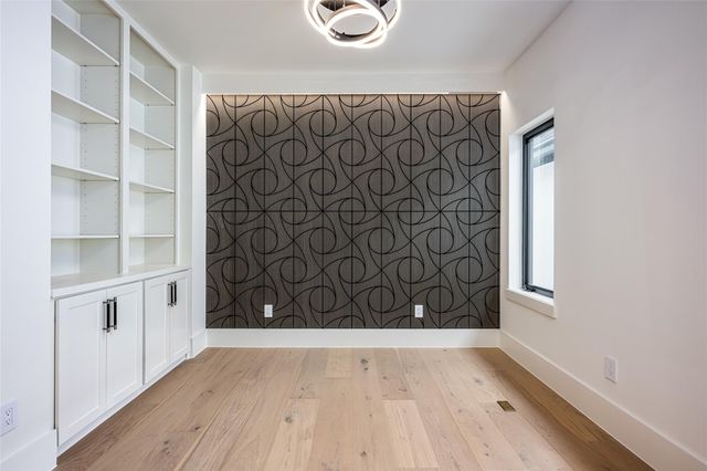 623 Rolling Oaks, Stafford, TX 77477