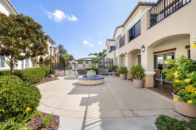 485 Country Club Drive 225, Simi Valley, CA 93065